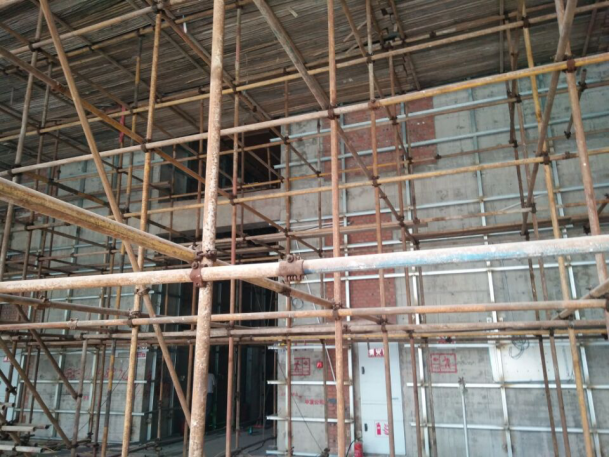 朗天通訊，室內(nèi)裝修工程，墻面處理